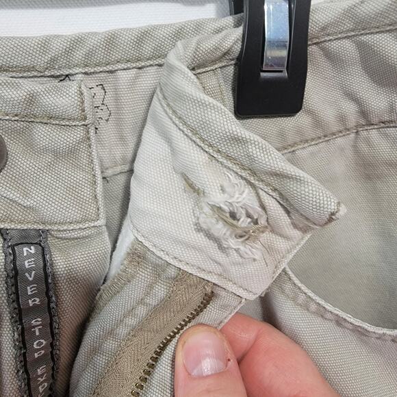 The North Face Womens Shorts Khaki A5 Series Midrise Size 8 - Picture 7 of 13